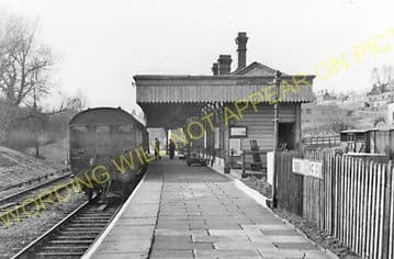 Uppingham Railway Station Photo. Seaton Line. London & North Western Railway (7)