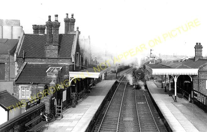 Wellingborough London Road Railway Station Photo. L&NWR. (1)..