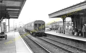 Wellingborough London Road Railway Station Photo. L&NWR. (4)