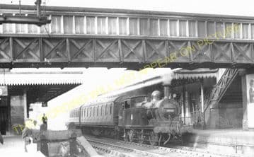 Wellingborough Midland Road Railway Station Photo. Irchester - Finedon. (2)