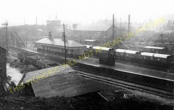 Whifflet Low Level Railway Station Photo. Coatbridge Area. North British Rly (2)