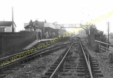 Woodford Halse Railway Station Photo. Culworth - Charwelton. Brackley Line. (11)
