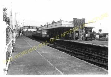 Woodford Halse Railway Station Photo. Culworth - Charwelton. Brackley Line. (6)
