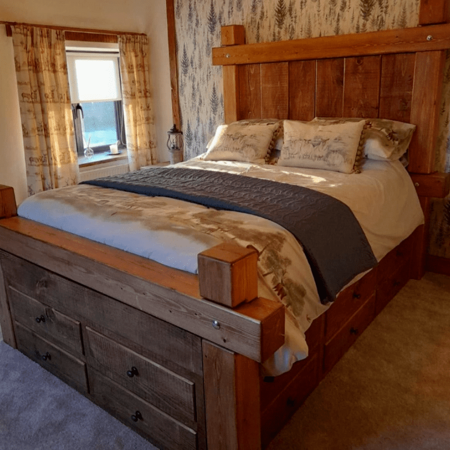 Kings Road Chunky Rustic Bed with Drawers.