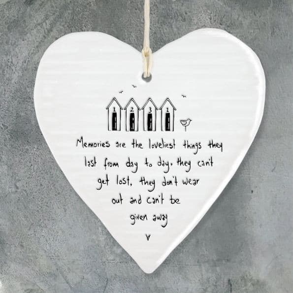 East of India Wobbly White Porcelain Heart Memories are Loveliest Thing 10x9cm
