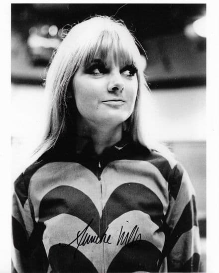 Anneke Wills DOCTOR WHO 'Polly'  - Genuine Signed Autograph 10 x 8 COA 11349