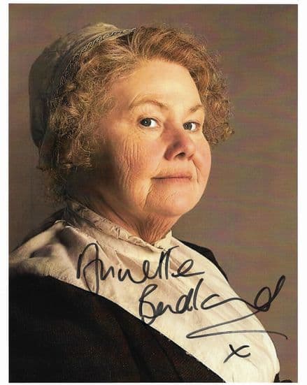 Annette Badland "OUTLANDERS" genuine signed autograph 10x8 COA 12153