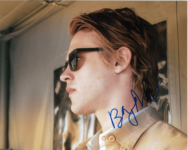 Boyd Holbrook  'NARCOS'  - Genuine Signed Autograph 10x8  10689