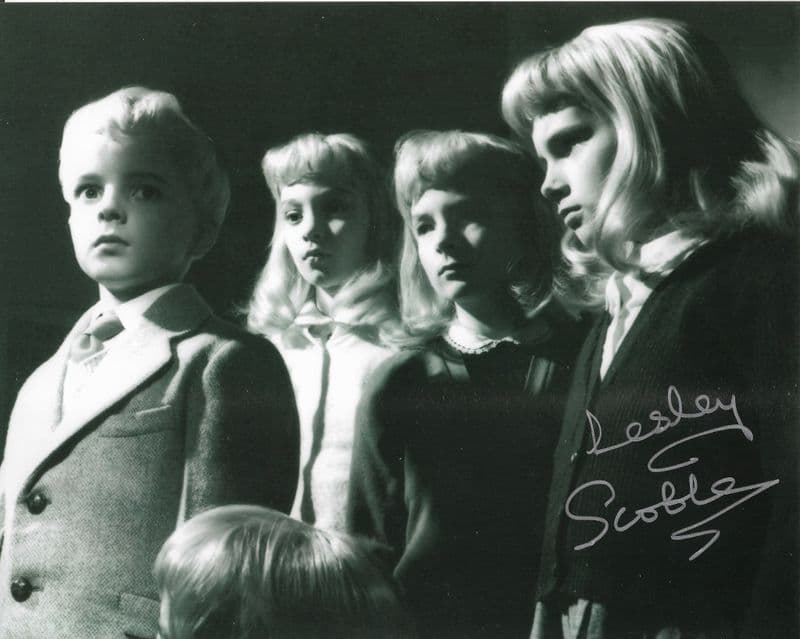 Lesley Scoble - Genuine Signed Autograph 10x8 COA 7108