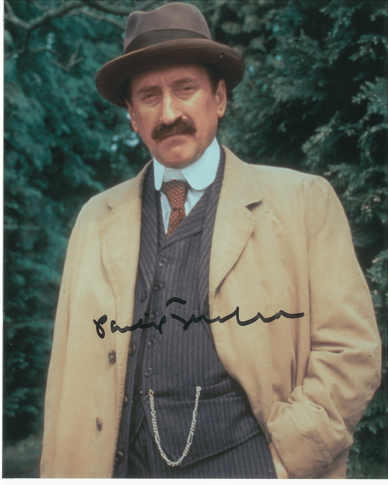 Philip Jackson - Poirot, 10x8 genuine signed autograph 10235