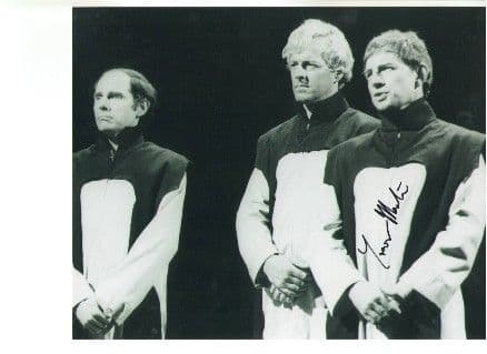Trevor Martin (The Stage Doctor) DOCTOR WHO Genuine Signed Autograph 10 x 8 COA 667